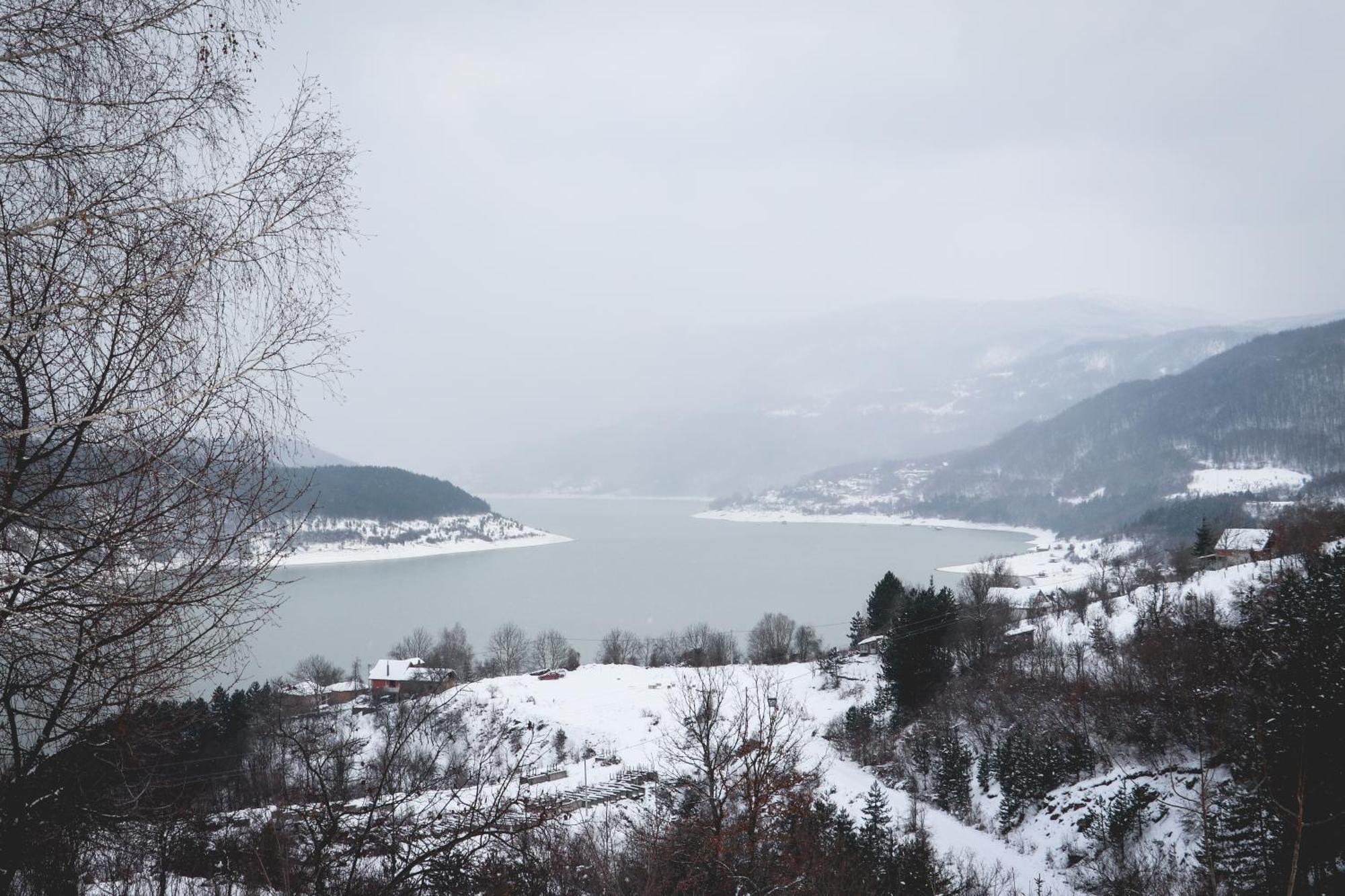 Vila Nemir Zavojsko Jezero Pirot Exteriör bild