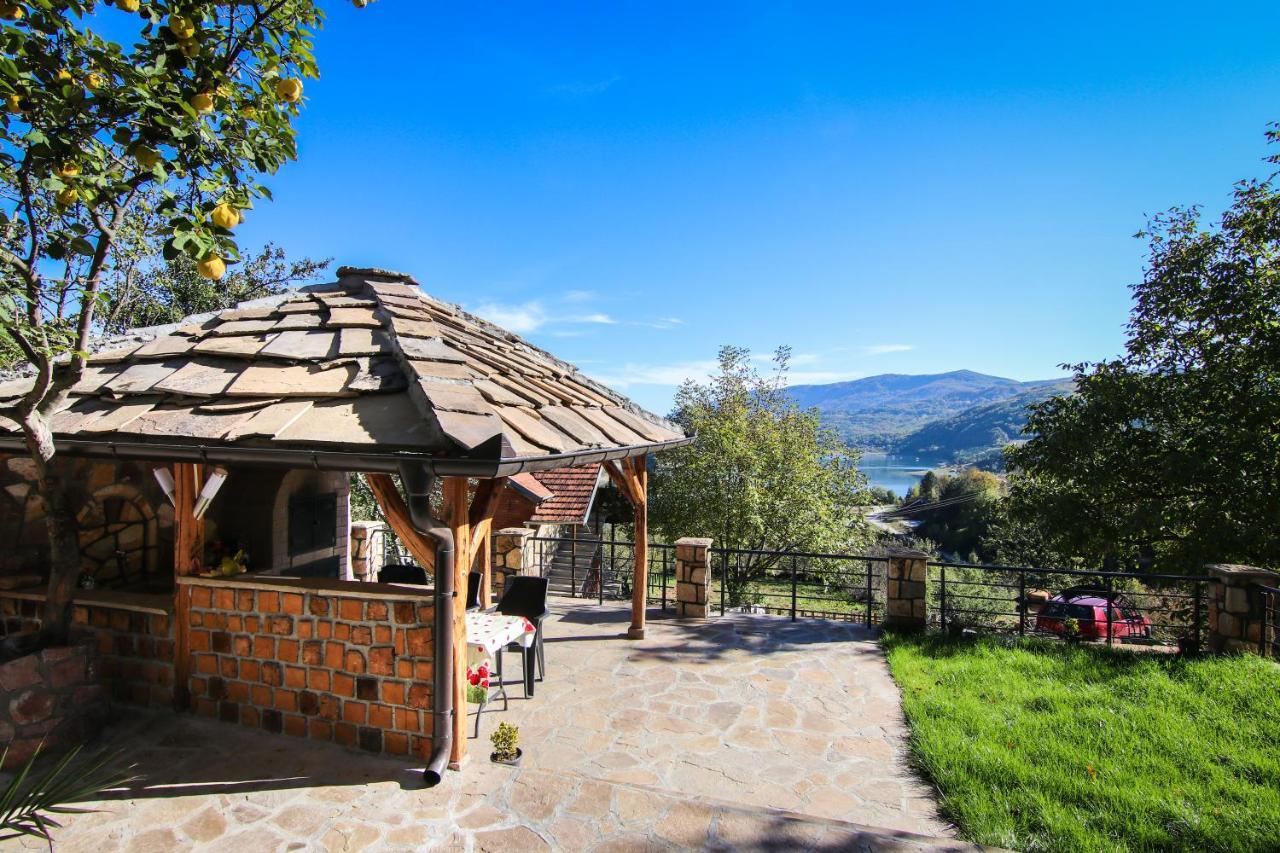 Vila Nemir Zavojsko Jezero Pirot Exteriör bild